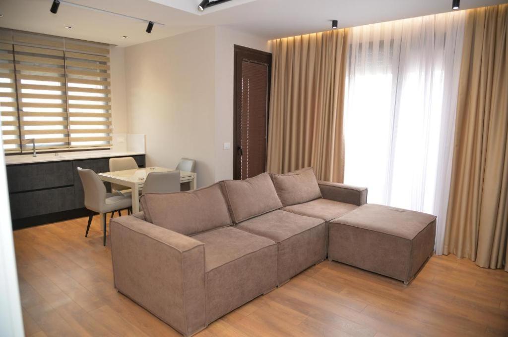 Terrace Apartament Tirana
